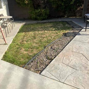 Flower Bed Weeding by Forever Green FG LLC reviewed on December 30, 2024