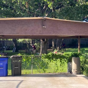 Flower Bed Weeding by Lawn Salon Property Management LLC reviewed on February 3, 2022