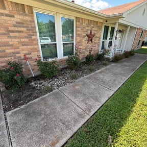 Weeding by Redline Property Maintenance (RPM) reviewed on June 20, 2022
