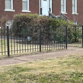 Bush Trimming by Shokdaworld Lawncare reviewed on September 26, 2024