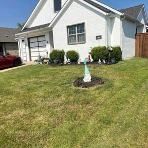 Flower Bed Weeding by We Care Lawn Care Co. reviewed on December 12, 2024