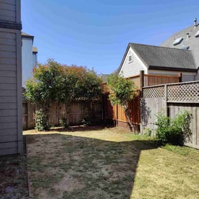 Bush Trimming by Underwood Outdoors reviewed on April 8, 2022