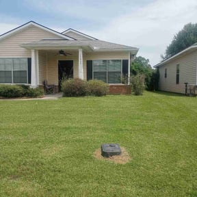 Flower Bed Weeding by Brent's Lawn Maintenance reviewed on July 21, 2021