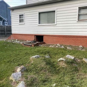 Cleanups by Brooks lawn care reviewed on July 13, 2022