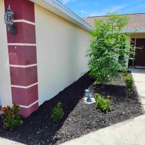 Mulching by Jon’s Lawncare reviewed on July 26, 2022