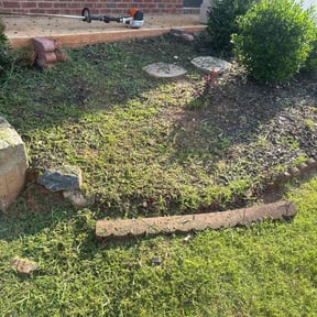 Flower Bed Weeding by T &O Landscape Service LLC reviewed on June 20, 2024