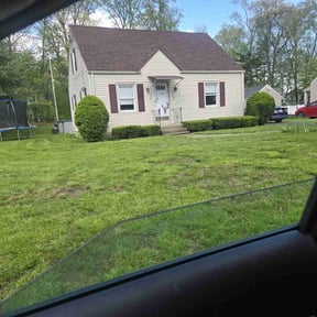 Bush Trimming by Golden Acres Lawn Care reviewed on July 7, 2022