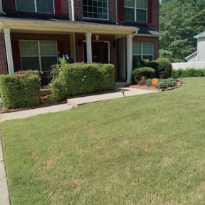 Bush Trimming by HPS Lawn Care reviewed on April 2, 2025