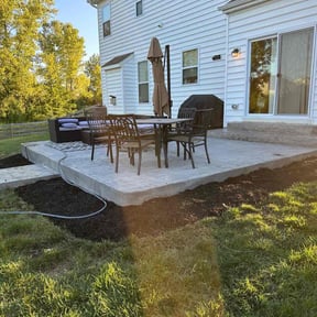 Landscaping by Montoya Maintenance Services reviewed on May 8, 2025