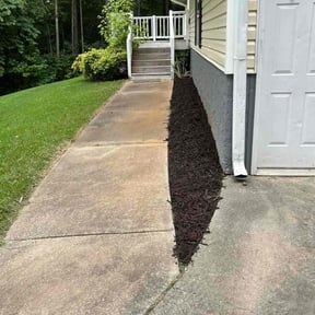 Mulching by K & J Removal and Lawn Care reviewed on July 8, 2022