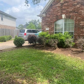 Flower Bed Weeding by S&G lawncare service llc reviewed on July 24, 2022