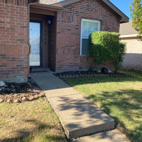 Flower Bed Weeding by Loco’s Lawn Care and Home Repair reviewed on April 21, 2022