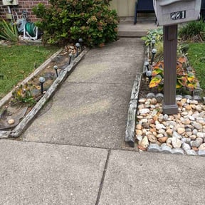 Flower Bed Weeding by Allens lawncare LLC reviewed on October 30, 2021
