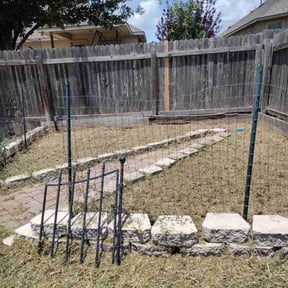 Flower Bed Weeding by Geon Woo Kim reviewed on May 23, 2022