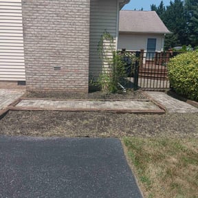 Flower Bed Weeding by Lawn services JAV reviewed on June 2, 2025
