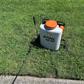 Weeding by Ultimate Landscape Contractor reviewed on July 11, 2025