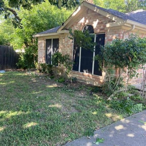 Bush Trimming by Property Care OK, LLC reviewed on December 10, 2023