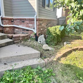 Flower Bed Weeding by Myrtle Beach Lawn Care reviewed on July 2, 2022
