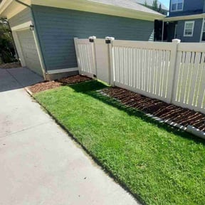 Flower Bed Weeding by Tragic Repairs LLC reviewed on October 4, 2022