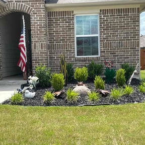 Flower Bed Weeding by Jero's Landscape reviewed on January 8, 2025