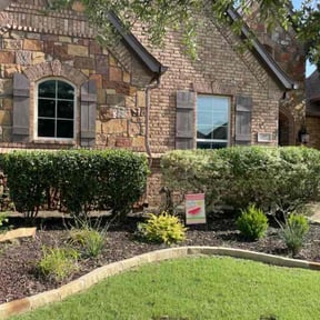 Bush Trimming by RichWood Lawn Services reviewed on July 22, 2022