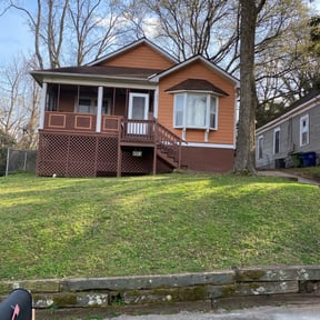 Leaf Removal by Yard-ache reviewed on February 18, 2025