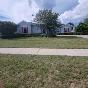 Bush Trimming by Barton Property Management reviewed on July 24, 2022