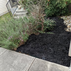 Mulching by Grasman LLC reviewed on May 5, 2025