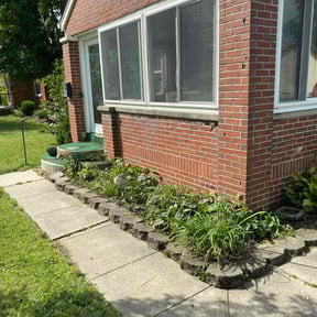 Flower Bed Weeding by SGE Lawn Care reviewed on July 25, 2025