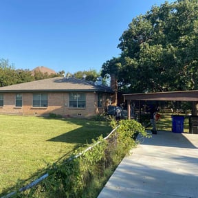 Flower Bed Weeding by Pine Forest Lawn Care reviewed on April 20, 2022