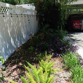 Flower Bed Weeding by Ochoa Landscape and Irrigaton LLC reviewed on January 31, 2025