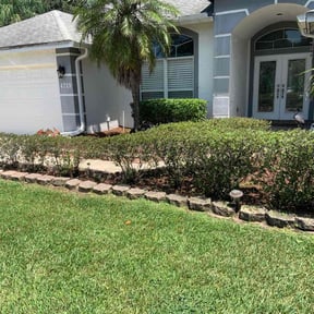 Bush Trimming by Philadelphia Lawn Care reviewed on August 2, 2022