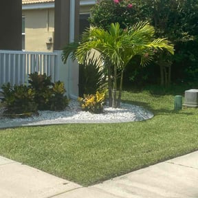 Flower Bed Weeding by Lifestyle Enterprises, LLC reviewed on May 26, 2022