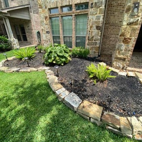 Flower Bed Weeding by Sun's Lawn Care LLC. reviewed on June 21, 2022