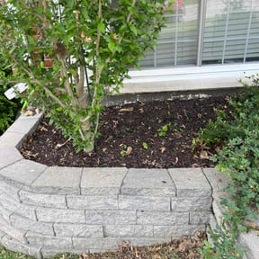 Leaf Removal by NEW CREATION LAWN PROFESSIONALS reviewed on July 28, 2022