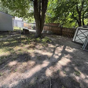Leaf Removal by Gator Cutz Lawn Care,  LLC reviewed on October 21, 2022