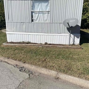 Bush Trimming by EZGO Lawn Services LLC reviewed on June 24, 2022