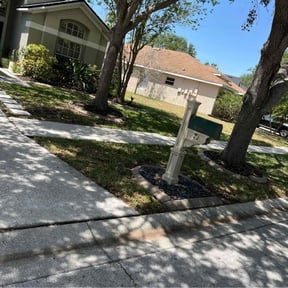 Leaf Removal by Nixon love for lawns reviewed on October 4, 2022