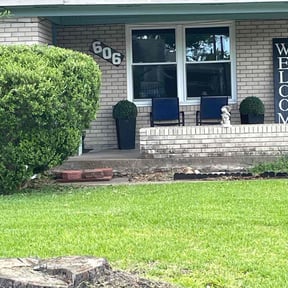 Bush Trimming by Listo Lawns Smart Landscaping Solutions reviewed on October 7, 2024