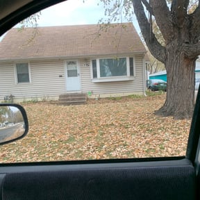 Leaf Removal by Velazquez Landscape reviewed on April 26, 2022