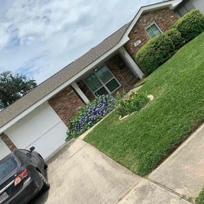 Flower Bed Weeding by Got Dat Lawn Services reviewed on September 17, 2020