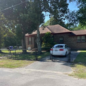 Leaf Removal by East Side Property Services LLC reviewed on June 13, 2022