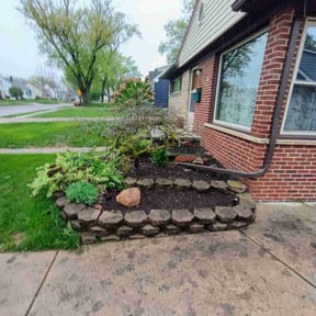 Flower Bed Weeding by Lawns landscapes and more reviewed on August 3, 2022