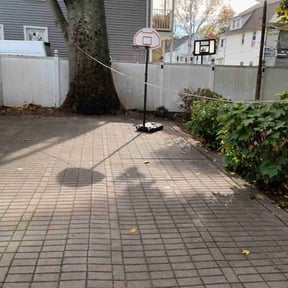 Leaf Removal by Gardens Of eDen lawn service reviewed on April 22, 2022