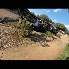 Cleanups by North Pearl landscaping reviewed on October 21, 2021