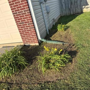 Flower Bed Weeding by Robert Dukes Kut Pro Lawn Maintenance reviewed on May 2, 2022