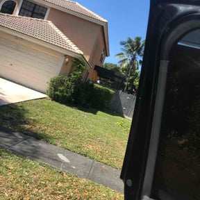 Bush Trimming by Gomez Property Maintenance reviewed on June 18, 2021
