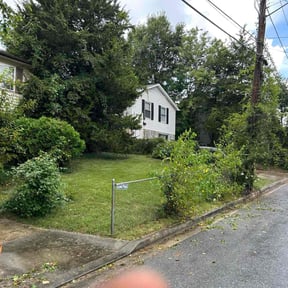 Cleanups by Jose Landscaping. reviewed on April 30, 2025