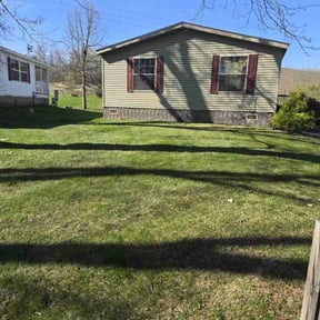 Cleanups by Best of Pros Lawn Service reviewed on October 10, 2024