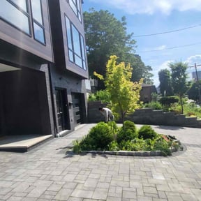 Bush Trimming by Bennett Lawn Maintenance reviewed on June 10, 2022